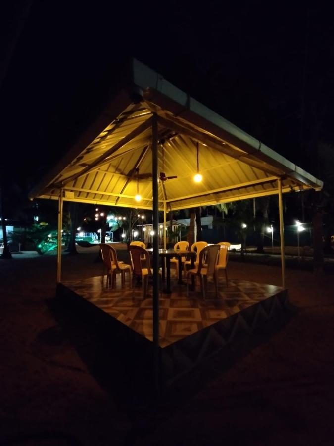 Hangout Kalyanpur Экстерьер фото