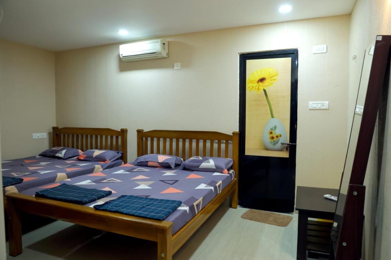 Hangout Kalyanpur Экстерьер фото