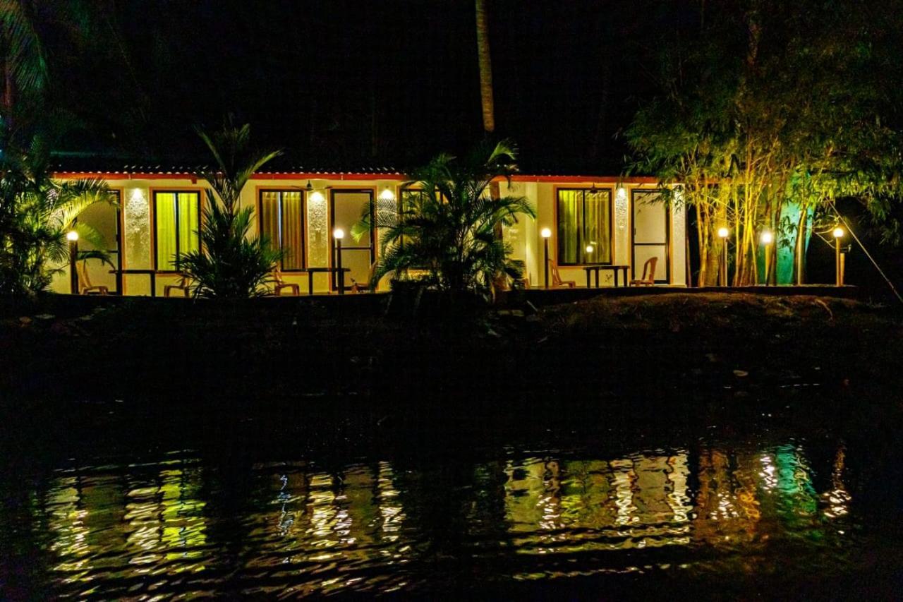 Hangout Kalyanpur Экстерьер фото