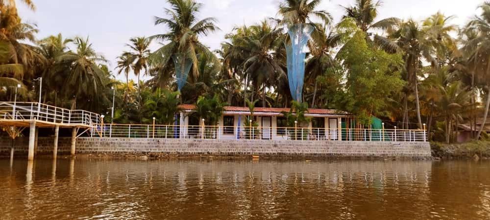 Hangout Kalyanpur Экстерьер фото